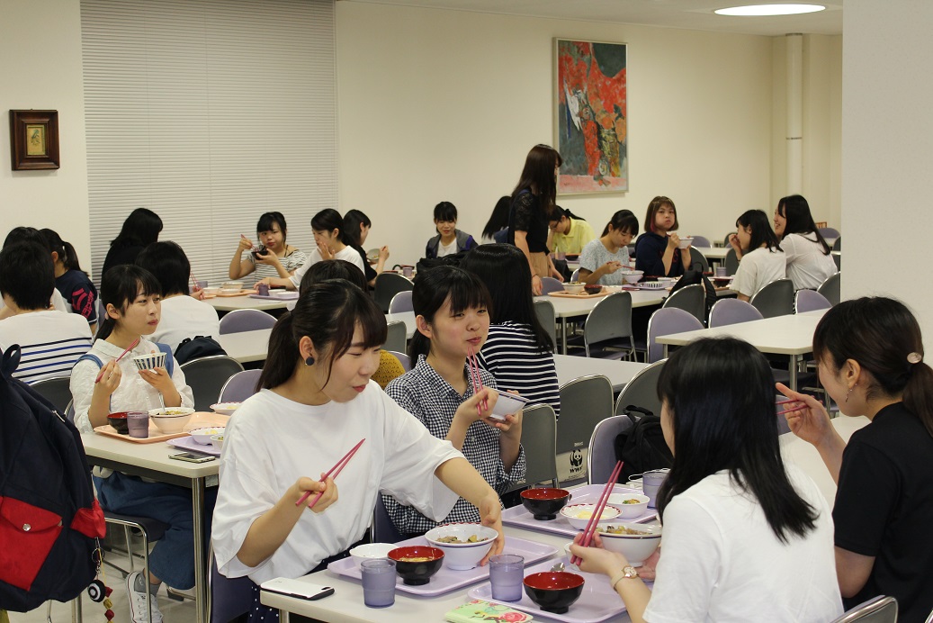 朝食会