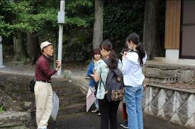 島根町巡検の様子（昨年度）